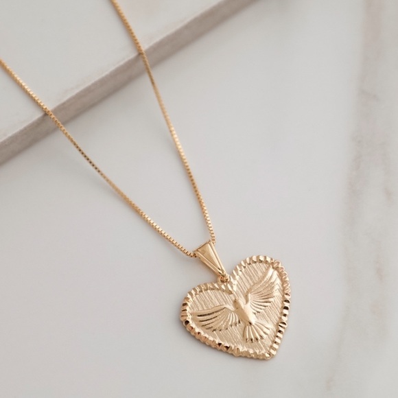 Dove Heart Necklace | 18k Gold Filled - Picture 6 of 7